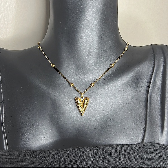 18k Gold Heart Pendant Ball Chain Necklace - Picture 2 of 4